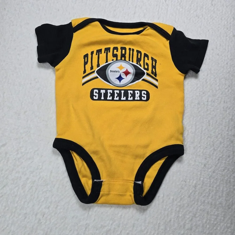Set Of 2 Pittsburgh Steelers Baby One Piece Size 6-9 Months NFL Team Apparel